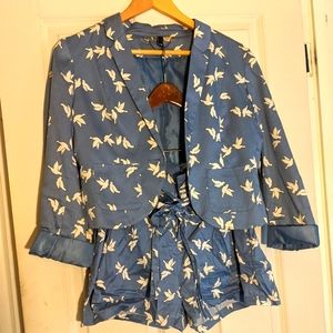 Dove print blue short suit set, size LG